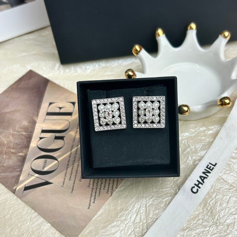 18K  Chanel Diamond & Pearl Square Earrings