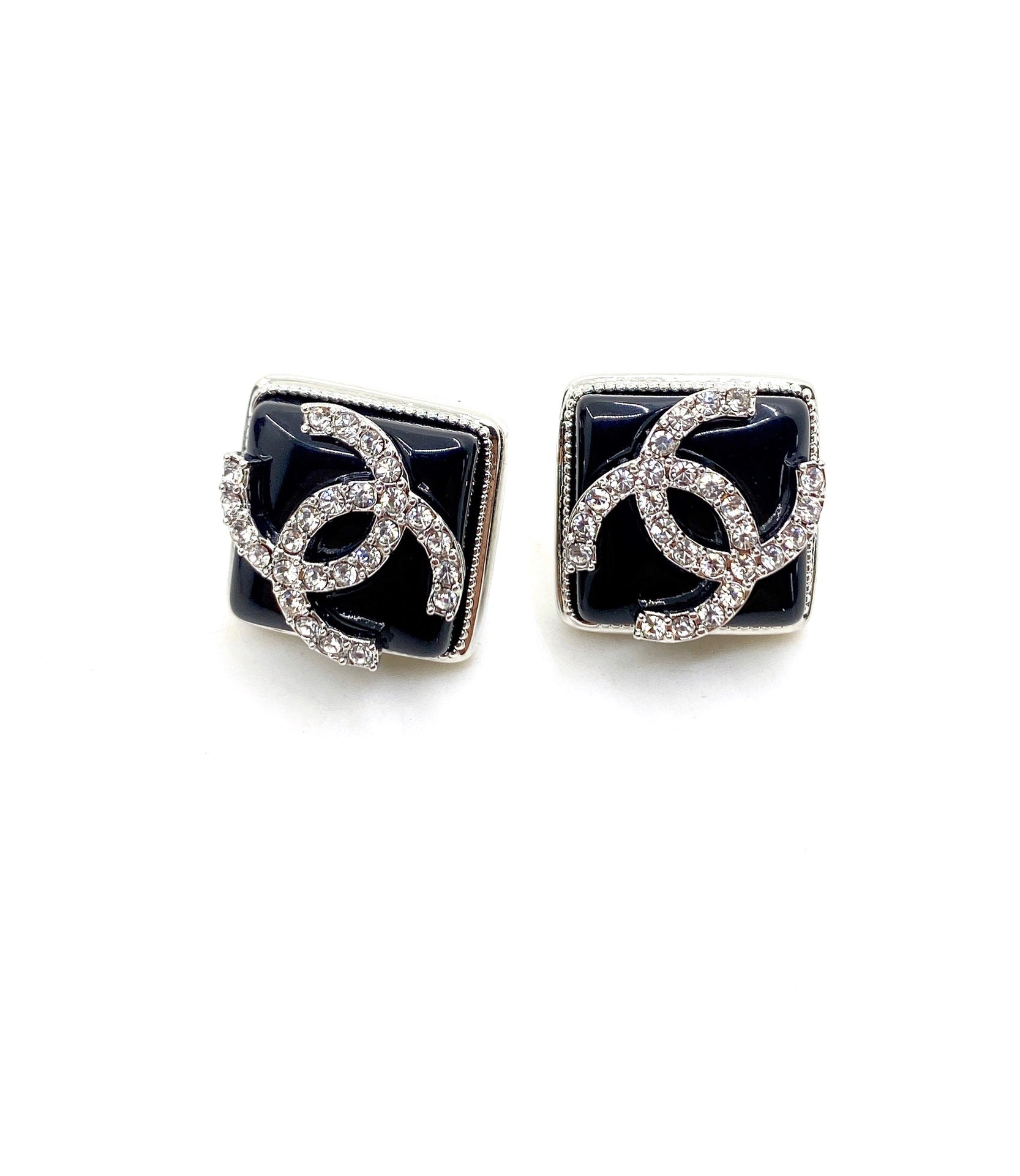 18K  Chanel Square Earrings