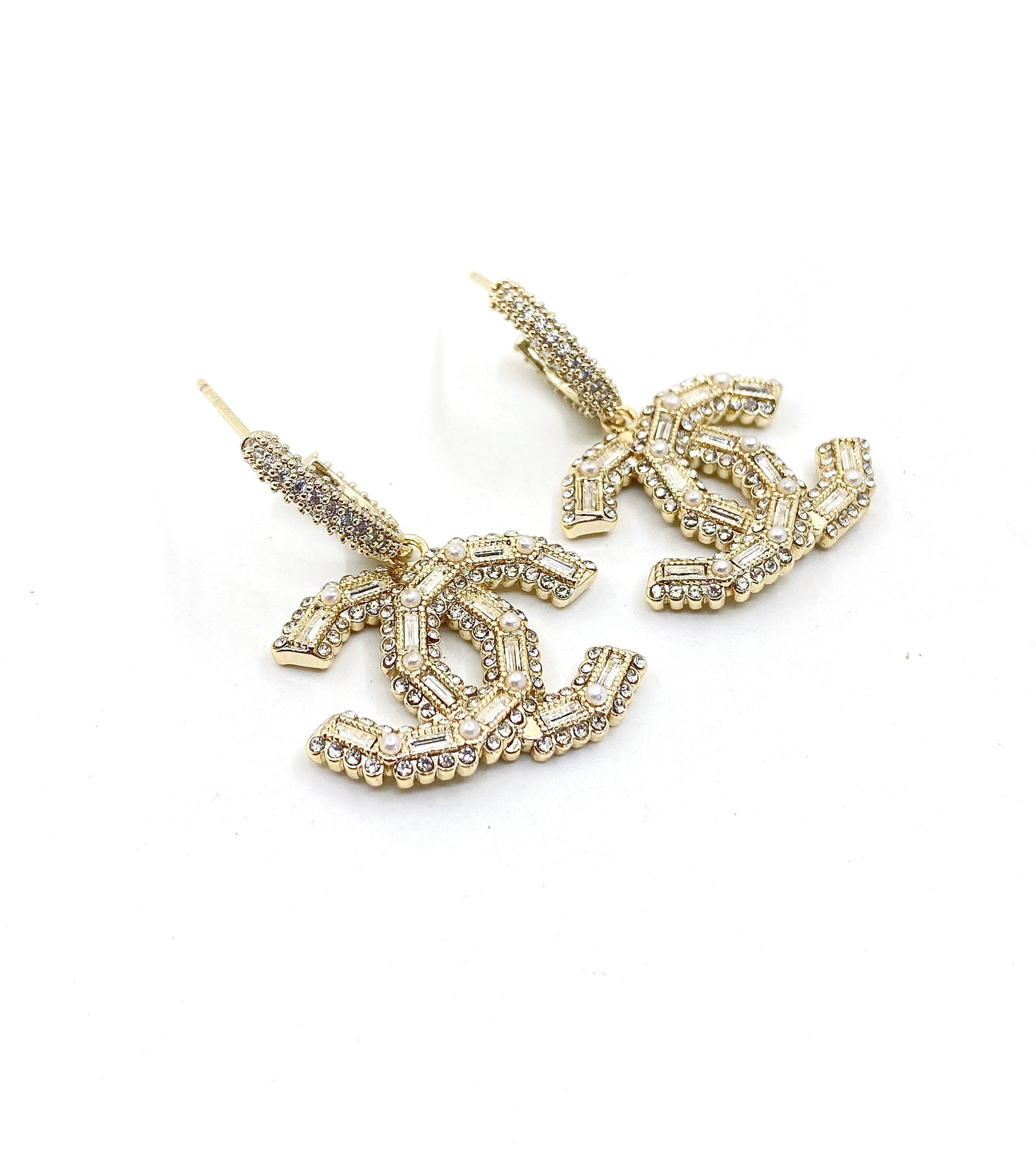 18K  Chanel Crystals Earrings